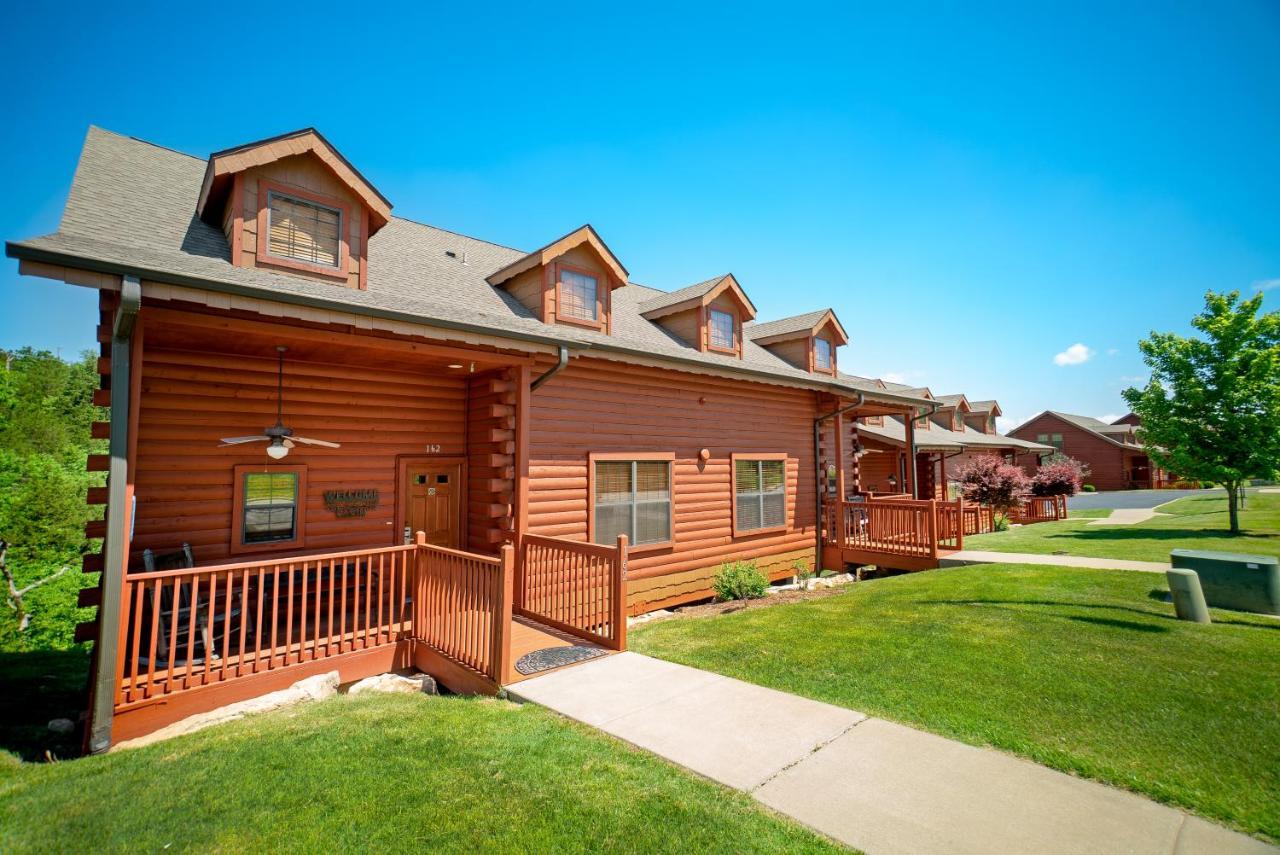 Cabins At Grand Mountain Бренсон Екстер'єр фото
